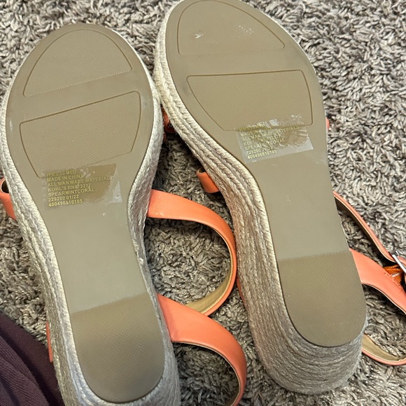 Lauren Conrad Platform Sandals - Size 10 - Picture 9 of 9